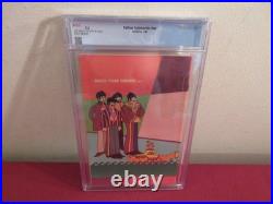 1969 RARE 1st ISSUE BEATLES YELLOW SUBMARINE WithPOSTER COMIC BOOK CGC 7.5