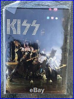 GROOVES KISS NUMBER ONE COMIC BOOK WITH 2x3 COLOR POSTER