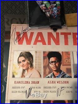 NYCC 2018 Marvel Runaways Poster 13 X 20 Hulu Signed By Cast