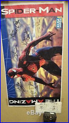 Vintage 1978 Spiderman 30x20 poster size wall clock with autographed paper of cast