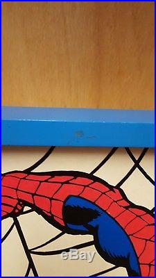 Vintage 1978 Spiderman 30x20 poster size wall clock with autographed paper of cast